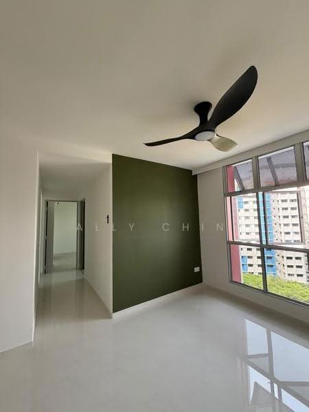 339B Sembawang Close, 339B Sembawang Close, Sembawang / Yishun, Room Rental, 300 sqft, HDB Flat For Rent, by Ally Chin, 500266677 - Corridor - PropertyGuru.com.sg