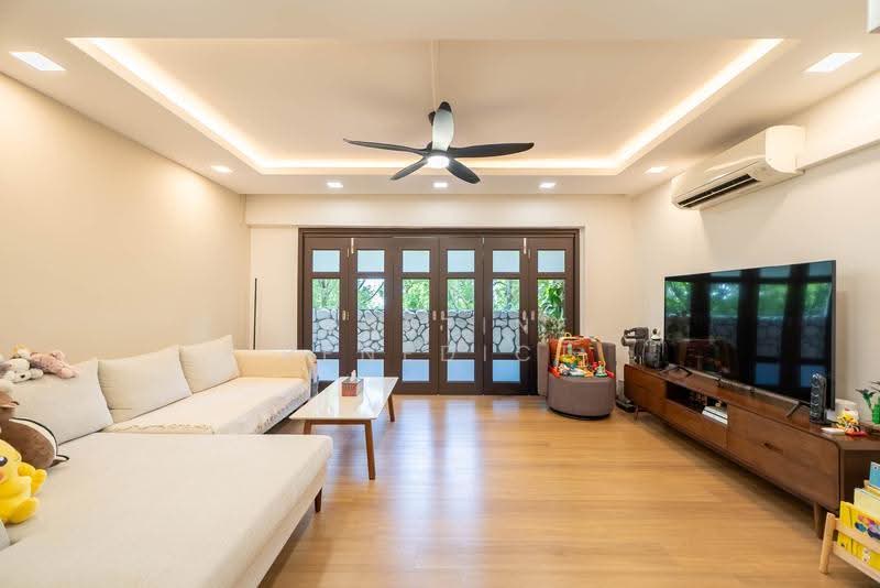 216 Jurong East Street 21, 216 Jurong East Street 21, Boon Lay / Jurong / Tuas, 3 Bedrooms, 1,578 sqft, HDB Flat For Sale, by Faustine Benedict, 500266681 - Living Room - PropertyGuru.com.sg