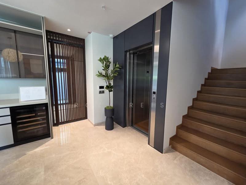 Greenbank Park, Greenbank Park, Clementi Park / Upper Bukit Timah, 5 Bedrooms, 5,436 sqft, Semi-Detached House For Sale, by Roza Reis, 500266692 - Private Lift - PropertyGuru.com.sg