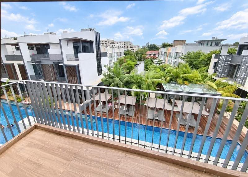 Alana, Sunrise Terrace, Seletar / Yio Chu Kang, 4 Bedrooms, 3,121 sqft, Terraced House For Sale, by Ray Lim, 500266698 - Exterior - PropertyGuru.com.sg