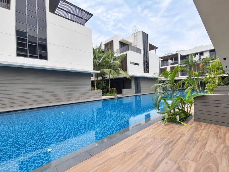Alana, Sunrise Terrace, Seletar / Yio Chu Kang, 4 Bedrooms, 3,121 sqft, Terraced House For Sale, by Ray Lim, 500266698 - Exterior - PropertyGuru.com.sg