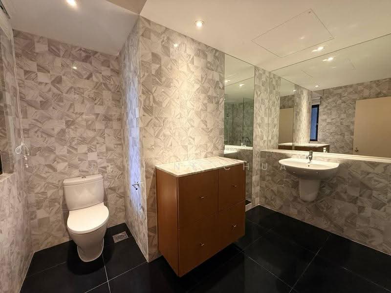 The Colonnade, 82 Grange Road, Tanglin / Holland / Bukit Timah, 3 Bedrooms, 3,617 sqft, Condominium For Rent, by Perline Chua, 500266701 - Bathroom - PropertyGuru.com.sg