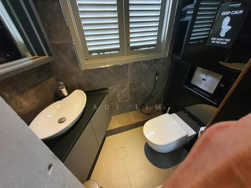 Keong Saik Shophouse, Chinatown / Tanjong Pagar, 877 sqft, Shop / Shophouse For Rent, by Paul Lim, 500266712 - Bathroom - CommercialGuru.com.sg
