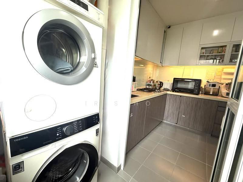 267A Punggol Field, 267A Punggol Field, Hougang / Punggol / Sengkang, 3 Bedrooms, 1,249 sqft, HDB Flat For Rent, by Iris Ho, 500266716 - Laundry & Kitchen - PropertyGuru.com.sg