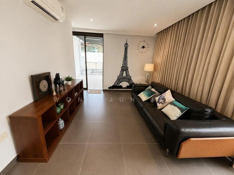 Rare Corner Renovated Semi-D Wak Hassan Drive, Wak Hassan Drive, Sembawang / Yishun, 4 Bedrooms, 7,442 sqft, Semi-Detached House For Sale, by Wong Jun Jie, 500266732 - PropertyGuru.com.sg