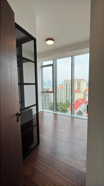 The Iveria, 2 Kim Yam Road, Orchard / River Valley, 3 Bedrooms, 904 sqft, Condominium For Rent, by Pearlyn Chionh, 500266747 - View - PropertyGuru.com.sg