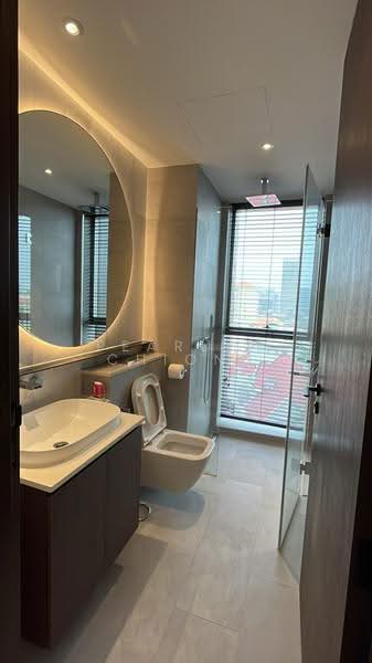 The Iveria, 2 Kim Yam Road, Orchard / River Valley, 3 Bedrooms, 904 sqft, Condominium For Rent, by Pearlyn Chionh, 500266747 - Bathroom - PropertyGuru.com.sg