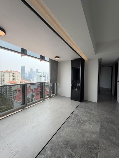 The Iveria, 2 Kim Yam Road, Orchard / River Valley, 3 Bedrooms, 947 sqft, Condominium For Rent, by Pearlyn Chionh, 500266747 - Balcony - PropertyGuru.com.sg