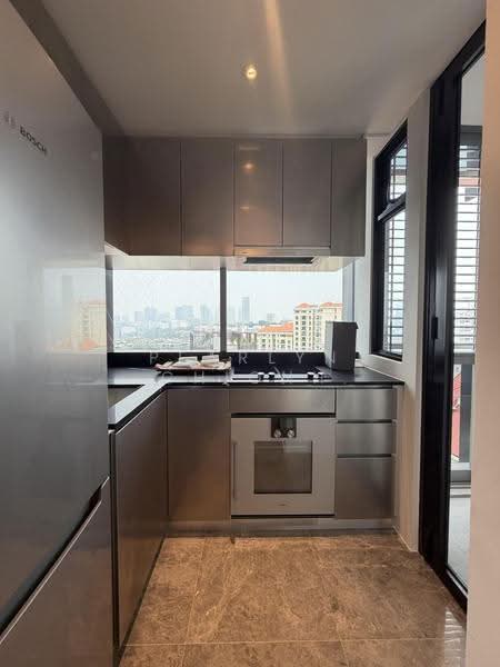 The Iveria, 2 Kim Yam Road, Orchard / River Valley, 3 Bedrooms, 947 sqft, Condominium For Rent, by Pearlyn Chionh, 500266747 - Kitchen - PropertyGuru.com.sg