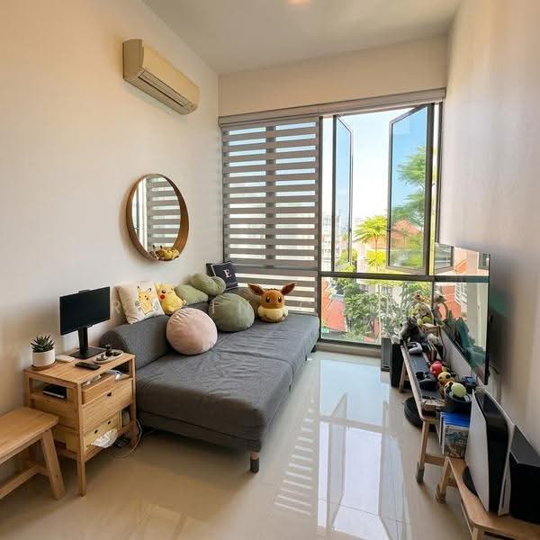 La Vida @ 130, 130 Lorong K Telok Kurau, East Coast / Marine Parade, 2 Bedrooms, 570 sqft, Condominium For Sale, by Robin Chua, 500266750 - Living Room - PropertyGuru.com.sg