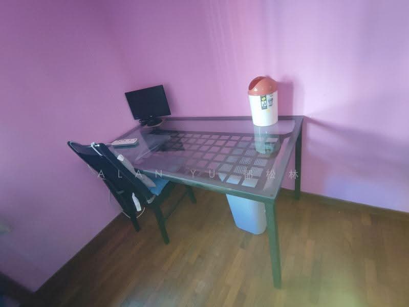 678A Jurong West Street 64, 678A Jurong West Street 64, Boon Lay / Jurong / Tuas, Room Rental, 150 sqft, HDB Flat For Rent, by Alan Yu 郁松林, 500266794 - Study - PropertyGuru.com.sg