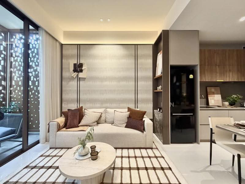Parksuites, 18 Holland Grove Road, Tanglin / Holland / Bukit Timah, 2 Bedrooms, 786 sqft, Condominium For Sale, by Carrie Chin, 500266804 - Living Room - PropertyGuru.com.sg