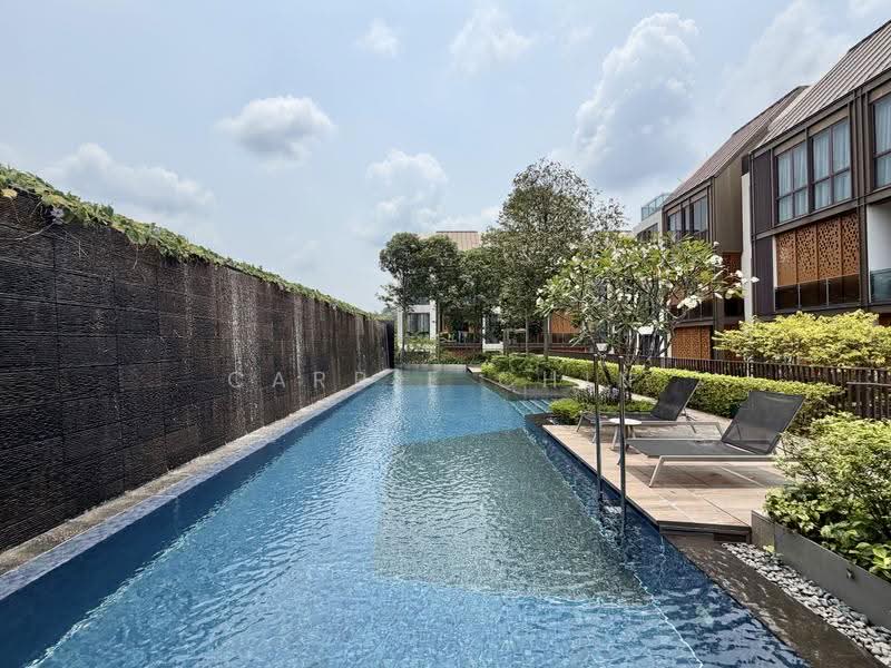 Parksuites, 18 Holland Grove Road, Tanglin / Holland / Bukit Timah, 2 Bedrooms, 786 sqft, Condominium For Sale, by Carrie Chin, 500266804 - Exterior - PropertyGuru.com.sg