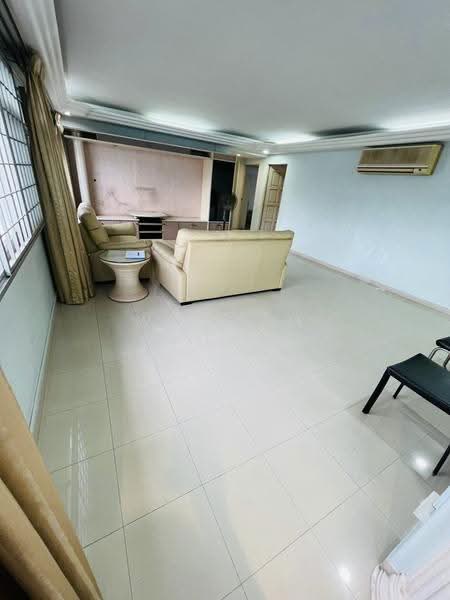 855 Jurong West Street 81, 855 Jurong West Street 81, Boon Lay / Jurong / Tuas, Room Rental, 450 sqft, HDB Flat For Rent, by William Yong, 500266806 - Living Room - PropertyGuru.com.sg