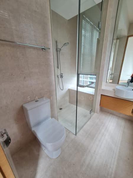 Urban Resort Condominium, 32 Cairnhill Road, Orchard / River Valley, 3 Bedrooms, 2,121 sqft, Condominium For Rent, by Salina Goh, 500266816 - Bathroom - PropertyGuru.com.sg