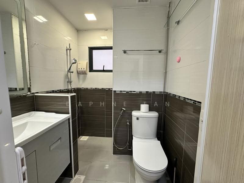 Regentville, 2 Hougang Street 92, Hougang / Punggol / Sengkang, 2 Bedrooms, 1,163 sqft, Condominium For Rent, by Daphne Tan, 500266824 - PropertyGuru.com.sg