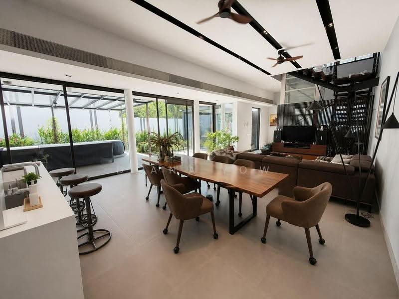 Wak Hassan, Sembawang / Yishun, 4 Bedrooms, 7,442 sqft, Semi-Detached House For Sale, by Diana Yow, 500266839 - Living Room - PropertyGuru.com.sg