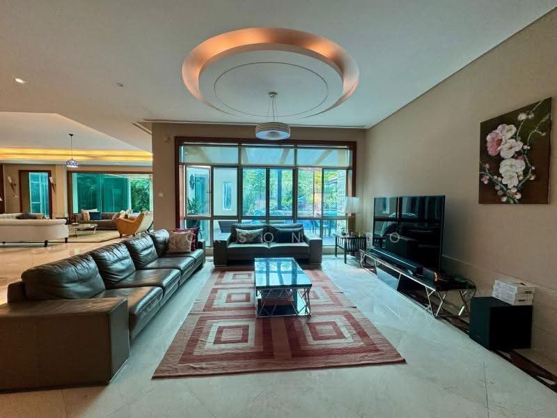 Sole Agent. Prime GCB. Wide Frontage. 顶 级 优 质 洋 房. Dickson. 94.88.40.80, Ewart Park, First Avenue, Third Avenue, Fourth Avenue, Fifth Avenue, Ford Avenue, Gallop Road, Gallop Park, Gallop Walk, Garlick Avenue, Holland Park, Holland Rise, Jalan Harom Setangkai, Jalan Kampong Chantek, Jalan Pelangi, Jalan Sampurna, Tanglin / Holland / Bukit Timah, 7 Bedrooms, 12,000 sqft, Good Class Bungalow For Sale, by Dickson Neo, 500266840 - Living Room - PropertyGuru.com.sg