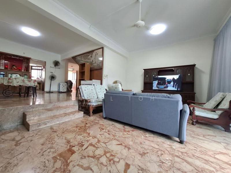 Chun Tin Court, 9 Yuk Tong Avenue, Clementi Park / Upper Bukit Timah, 3 Bedrooms, 2,164 sqft, Walk-up Apartment For Sale, by Nigel Toh, 500266847 - Living Room - PropertyGuru.com.sg