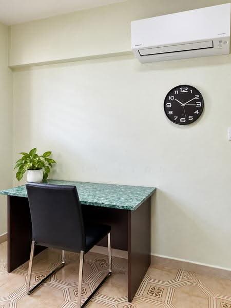 330 Jurong East Avenue 1, 330 Jurong East Avenue 1, Boon Lay / Jurong / Tuas, Room Rental, 100 sqft, HDB Flat For Rent, by Kelly Leong, 500266859 - Study - PropertyGuru.com.sg