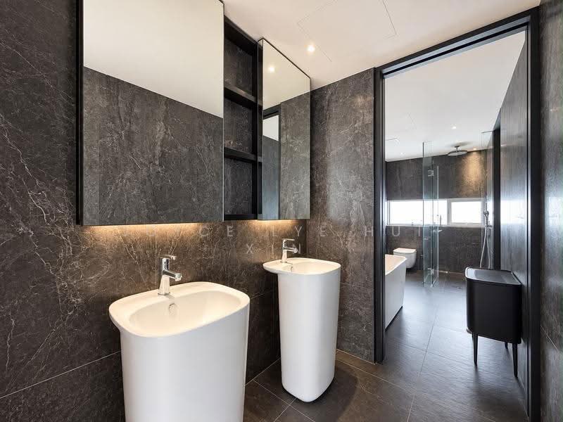 The Teneriffe, 252 Laurel Wood Avenue, Tanglin / Holland / Bukit Timah, 5 Bedrooms, 3,122 sqft, Cluster House For Sale, by Joyce Lye Hui Xin, 500266879 - Bathroom - PropertyGuru.com.sg