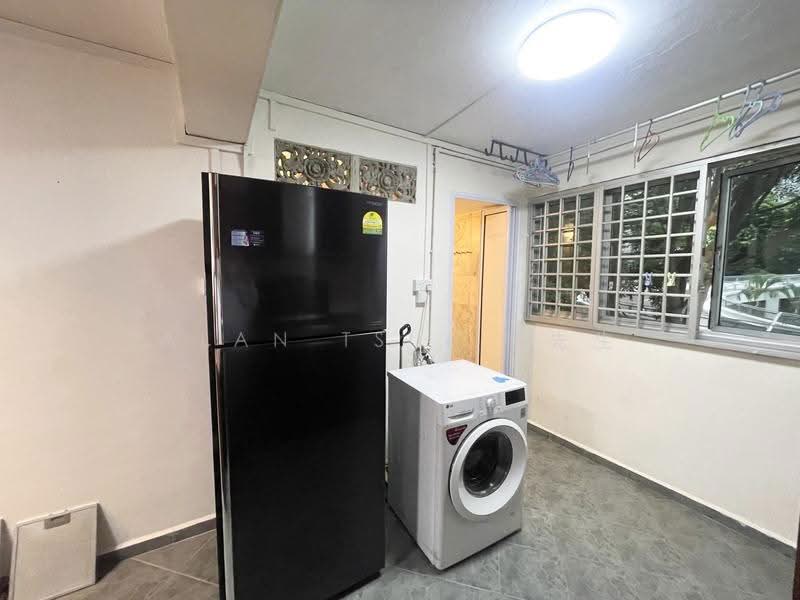 17 Marine Terrace, 17 Marine Terrace, East Coast / Marine Parade, 2 Bedrooms, 882 sqft, HDB Flat For Rent, by Alan Tsui 徐先生, 500266907 - PropertyGuru.com.sg