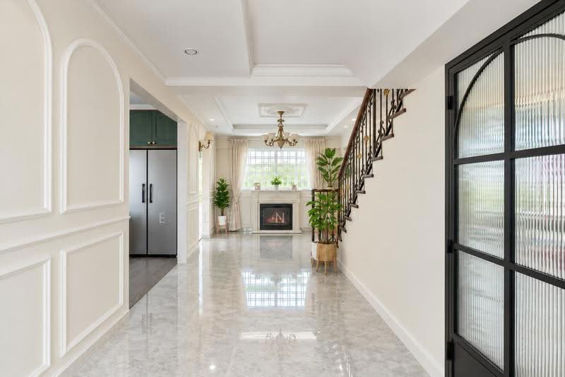 723 Yishun Street 71, 723 Yishun Street 71, Sembawang / Yishun, 3 Bedrooms, 1,572 sqft, HDB Flat For Sale, by Eileen Ang, 500266908 - Living Room - PropertyGuru.com.sg
