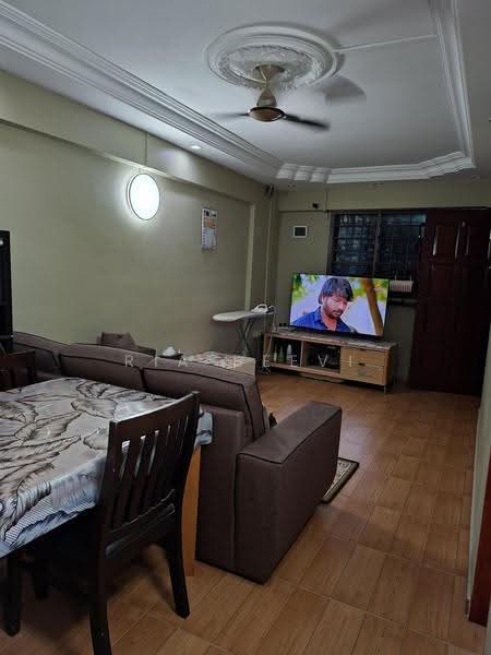 112 Aljunied Crescent, 112 Aljunied Crescent, Eunos / Geylang / Paya Lebar, 2 Bedrooms, 721 sqft, HDB Flat For Sale, by Ria Beevi, 500266911 - Living Room - PropertyGuru.com.sg