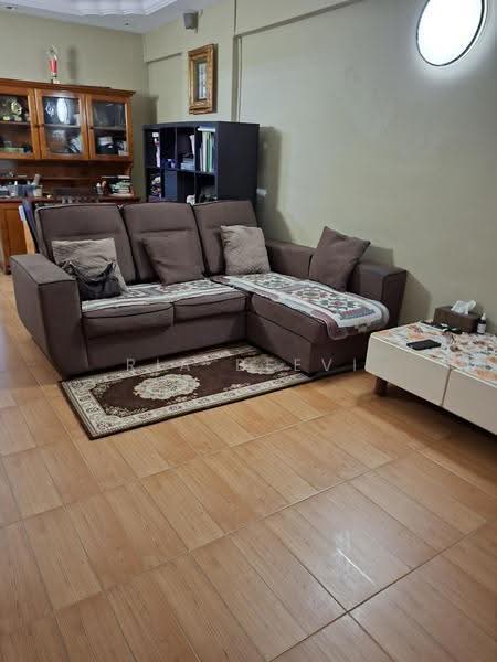112 Aljunied Crescent, 112 Aljunied Crescent, Eunos / Geylang / Paya Lebar, 2 Bedrooms, 721 sqft, HDB Flat For Sale, by Ria Beevi, 500266911 - Living Room - PropertyGuru.com.sg