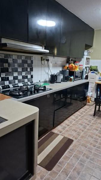 112 Aljunied Crescent, 112 Aljunied Crescent, Eunos / Geylang / Paya Lebar, 2 Bedrooms, 721 sqft, HDB Flat For Sale, by Ria Beevi, 500266911 - Kitchen - PropertyGuru.com.sg