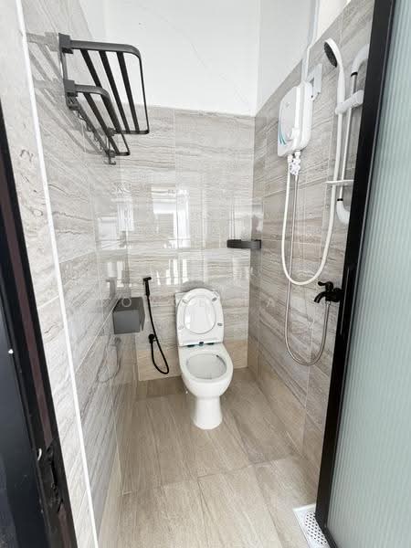 hindoo road, Hindoo Road, Farrer Park / Serangoon Rd, Room Rental, 130 sqft, Conservation House For Rent, by Joyce Tan, 500266928 - Bathroom - PropertyGuru.com.sg