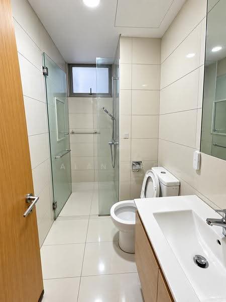 Austville Residences, 23 Sengkang East Avenue, Hougang / Punggol / Sengkang, 4 Bedrooms, 1,152 sqft, Condominium For Sale, by Alan Neo, 500266937 - Bathroom - PropertyGuru.com.sg