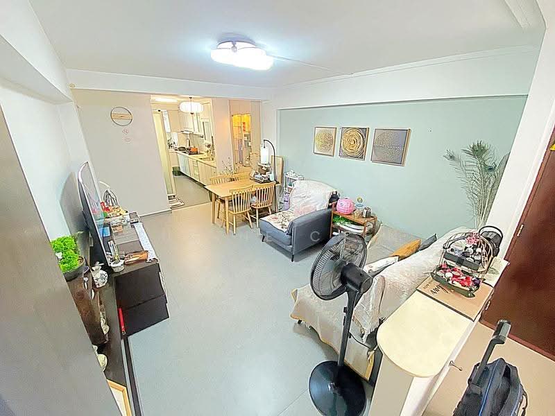16 Taman Ho Swee, 16 Taman Ho Swee, Alexandra / Commonwealth, 2 Bedrooms, 710 sqft, HDB Flat For Sale, by Eugene Chen, 500266942 - Living Room - PropertyGuru.com.sg