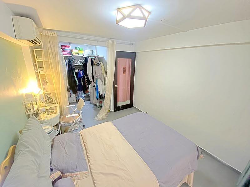 16 Taman Ho Swee, 16 Taman Ho Swee, Alexandra / Commonwealth, 2 Bedrooms, 710 sqft, HDB Flat For Sale, by Eugene Chen, 500266942 - Bedroom - PropertyGuru.com.sg