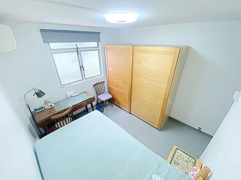 16 Taman Ho Swee, 16 Taman Ho Swee, Alexandra / Commonwealth, 2 Bedrooms, 710 sqft, HDB Flat For Sale, by Eugene Chen, 500266942 - Bedroom - PropertyGuru.com.sg