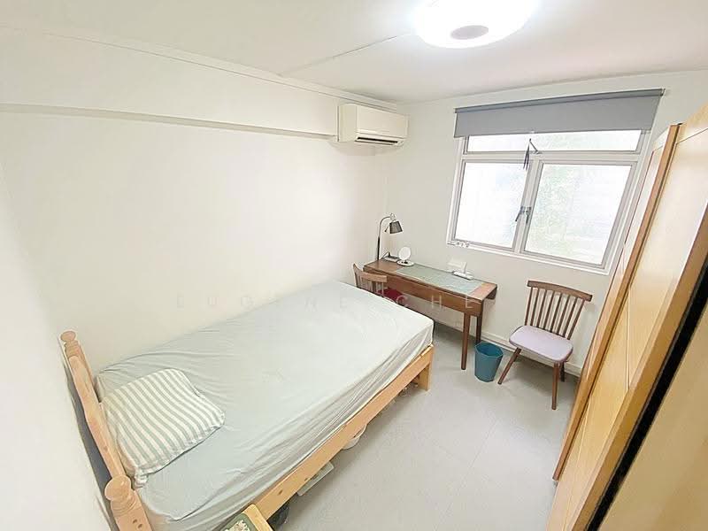 16 Taman Ho Swee, 16 Taman Ho Swee, Alexandra / Commonwealth, 2 Bedrooms, 710 sqft, HDB Flat For Sale, by Eugene Chen, 500266942 - Bedroom - PropertyGuru.com.sg