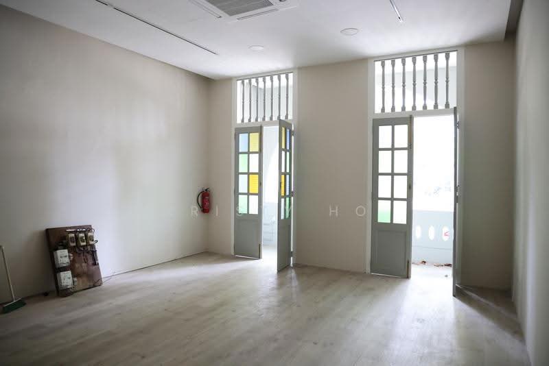 Beach Road 2nd Floor Commercial Space | Ideal for Gym & Pilates, Beach Road, Beach Road / Bugis / Rochor, 1,000 sqft, Shop / Shophouse For Rent, by Kristy Ho, 500266943 - 2nd Floor Interior - CommercialGuru.com.sg