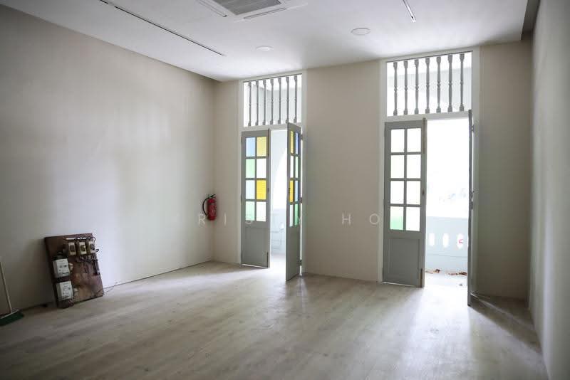 Beach Road 2nd Floor Commercial Space | Ideal for Gym & Pilates, Beach Road, Beach Road / Bugis / Rochor, 1,000 sqft, Shop / Shophouse For Rent, by Kristy Ho, 500266943 - 2nd Floor Interior - CommercialGuru.com.sg