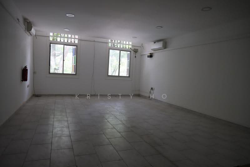 Beach Road 2nd Floor Commercial Space | Ideal for Gym & Pilates, Beach Road, Beach Road / Bugis / Rochor, 1,000 sqft, Shop / Shophouse For Rent, by Kristy Ho, 500266943 - 3rd Floor Interior - CommercialGuru.com.sg