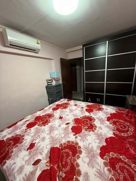 329 Bukit Batok Street 33, 329 Bukit Batok Street 33, Dairy Farm / Bukit Panjang / Choa Chu Kang, Room Rental, 120 sqft, HDB Flat For Rent, by Joyce Tan, 500266961 - Bedroom - PropertyGuru.com.sg