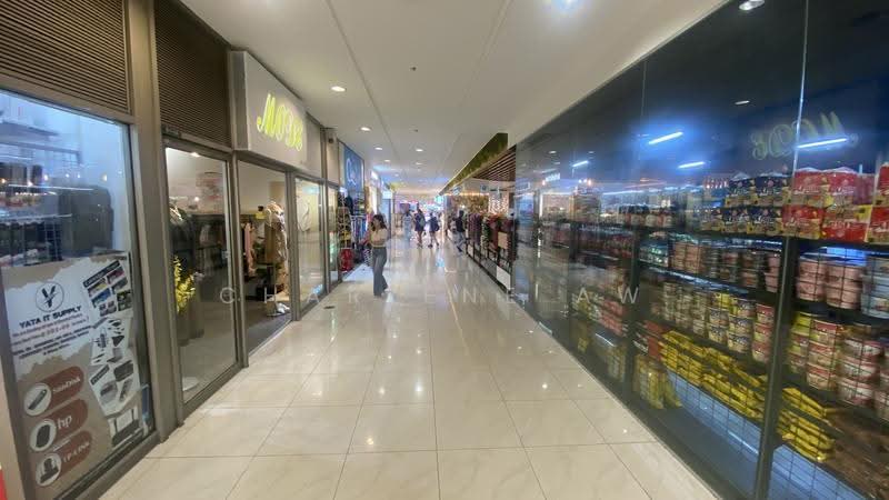 Thomson Plaza, 301 Upper Thomson Road, Ang Mo Kio / Bishan / Thomson, 420 sqft, Mall Shop For Sale, by Charlene Aw, 500266962 - Corridor - CommercialGuru.com.sg