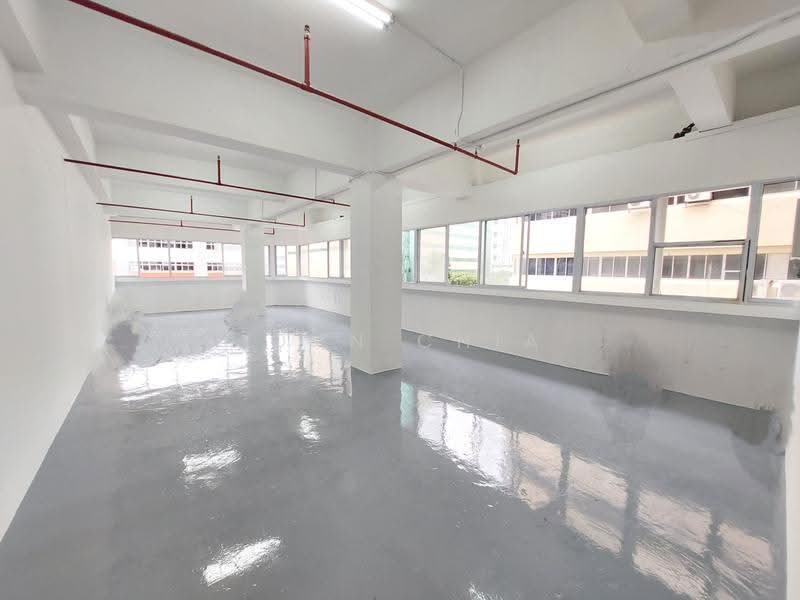Tong Lee Building, 35 Kallang Pudding Road, Macpherson / Potong Pasir, 811 sqft, Light Industrial (B1) For Rent, by John Chia, 500266970 - Interior - CommercialGuru.com.sg