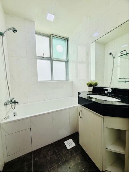 Bishan Loft, 31 Bishan Street 11, Ang Mo Kio / Bishan / Thomson, Room Rental, 220 sqft, Condominium For Rent, by Liau Li Jun, 500266977 - Bathroom - PropertyGuru.com.sg