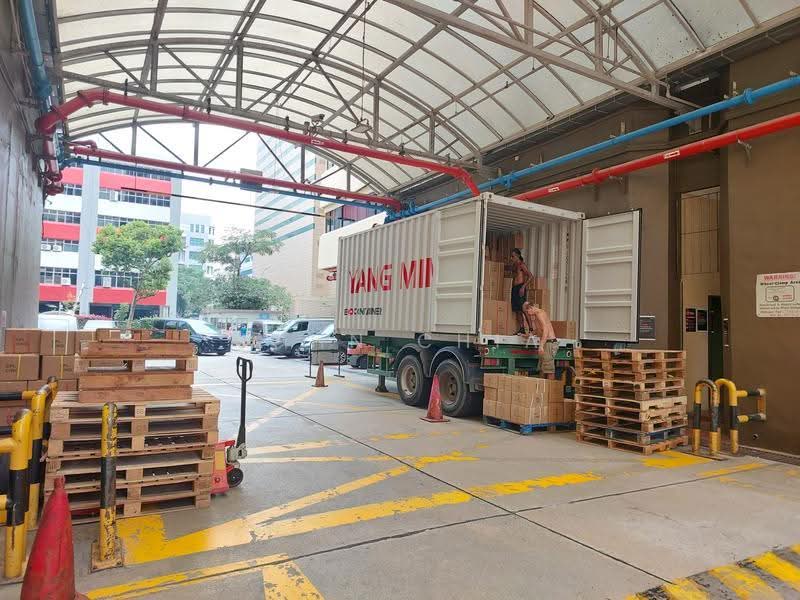 Tong Lee Building, 35 Kallang Pudding Road, Macpherson / Potong Pasir, 780 sqft, Light Industrial (B1) For Rent, by John Chia, 500267007 - Exterior - CommercialGuru.com.sg
