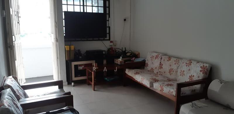 204 Bedok North Street 1, 204 Bedok North Street 1, Bedok / Upper East Coast, 2 Bedrooms, 735 sqft, HDB Flat For Rent, by Raj ., 500267024 - Living Room - PropertyGuru.com.sg