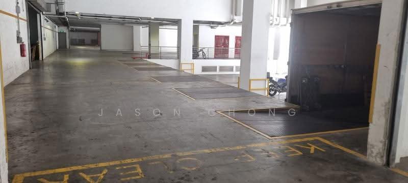 Warehouse, Penjuru, High Ceiling, Loading Bays, Warehouse, Boon Lay / Jurong / Tuas, 17,000 sqft, Warehouse For Rent, by Jason Chong, 500267030 - Car Park - CommercialGuru.com.sg