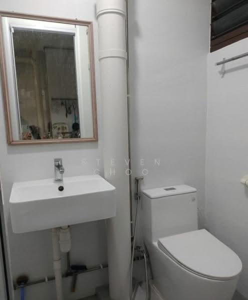 305 Yishun Central, 305 Yishun Central, Sembawang / Yishun, Room Rental, 120 sqft, HDB Flat For Rent, by Steven Choo, 500267065 - Bathroom - PropertyGuru.com.sg