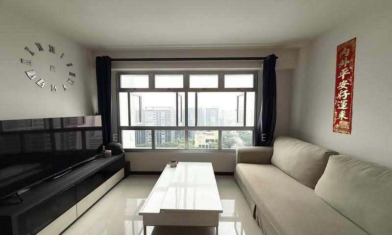327A Sumang Walk, 327A Sumang Walk, Hougang / Punggol / Sengkang, 2 Bedrooms, 732 sqft, HDB Flat For Sale, by Elaine Lee, 500267073 - Living Room - PropertyGuru.com.sg