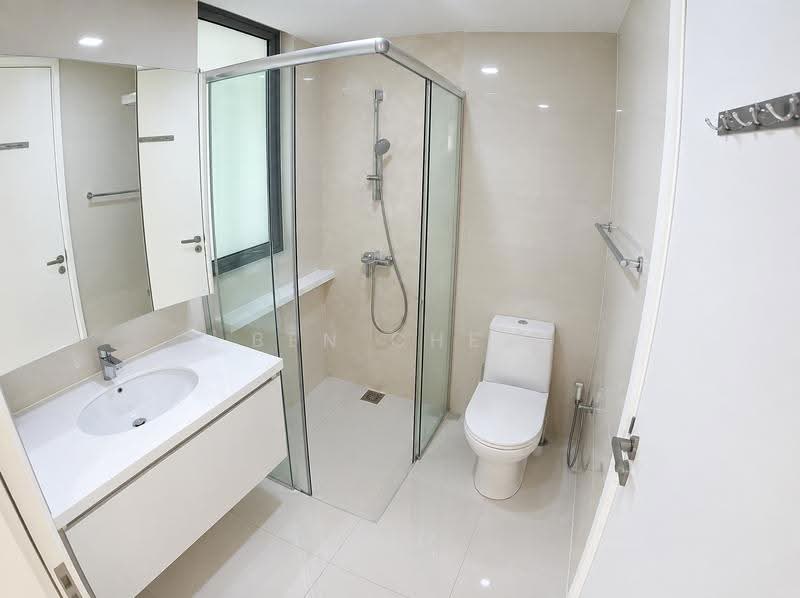 Sky Habitat, 7 Bishan Street 15, Ang Mo Kio / Bishan / Thomson, 2 Bedrooms, 1,023 sqft, Condominium For Rent, by Ben Chew, 500267077 - Bathroom - PropertyGuru.com.sg