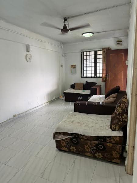 202 Yishun Street 21, 202 Yishun Street 21, Sembawang / Yishun, 2 Bedrooms, 721 sqft, HDB Flat For Sale, by Tham Wai Nam Victor, 500267083 - Living Room - PropertyGuru.com.sg